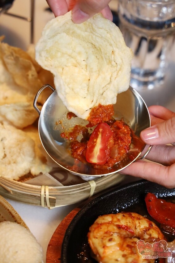 【高雄美食】HAWKER好客餐廳！全台最美南洋風餐館，馬來西亞主廚帶你吃道地街邊美食~ - 熱血玩台南。跳躍新世界