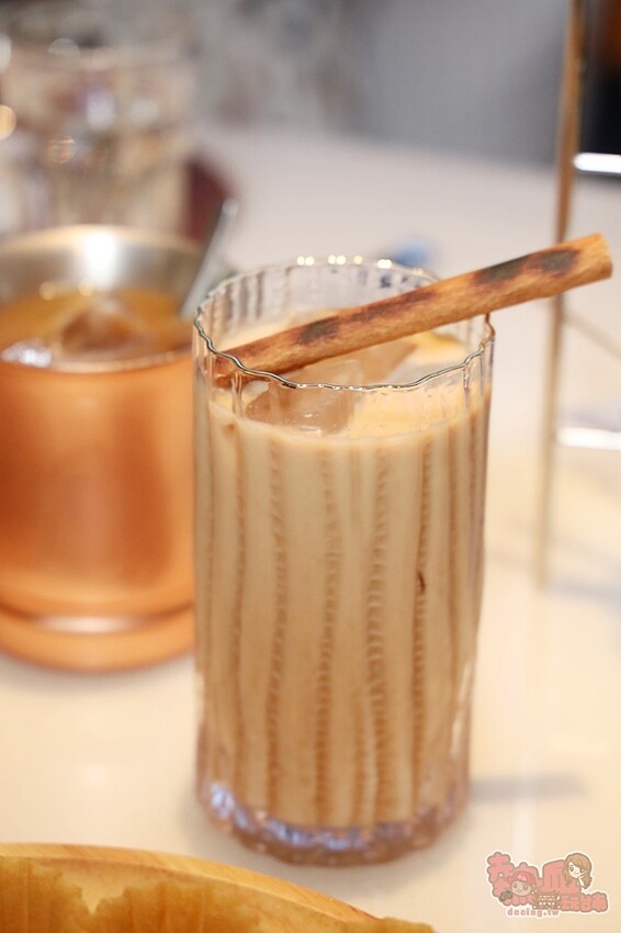 【高雄美食】HAWKER好客餐廳！全台最美南洋風餐館，馬來西亞主廚帶你吃道地街邊美食~ - 熱血玩台南。跳躍新世界