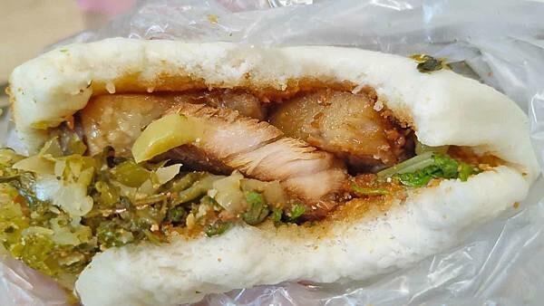 古早味潤餅割包|比米其林還要更厲害的刈包店!評價超級爆高