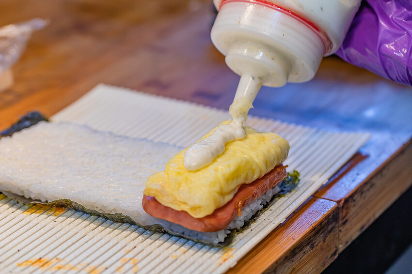 高雄美食 – 初陽握飯糰 x 武廟街口驚現美味日本國民美食小吃！