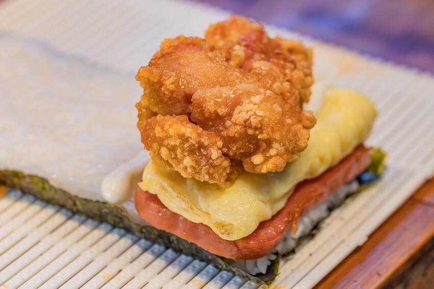 高雄美食 – 初陽握飯糰 x 武廟街口驚現美味日本國民美食小吃！