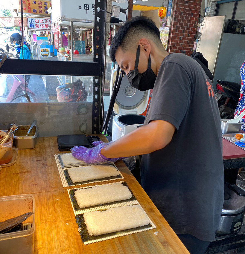 高雄美食 – 初陽握飯糰 x 武廟街口驚現美味日本國民美食小吃！