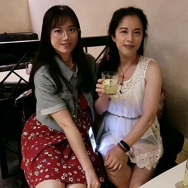 台北車站附近酒吧推薦/北車酒吧同位素為概念的酒吧-Isotope Bar/很有歐式教堂的感受/很有質感很有氣氛/我與