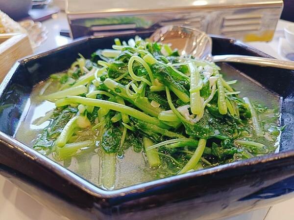 [ 新竹海鮮餐廳 ] 千八料亭-八海宴。鮮嫩的活海鮮料理有著味覺的饗宴滿滿正港的海味/日本鹽烤黑喉魚/慶生聚餐好去處/南寮漁港