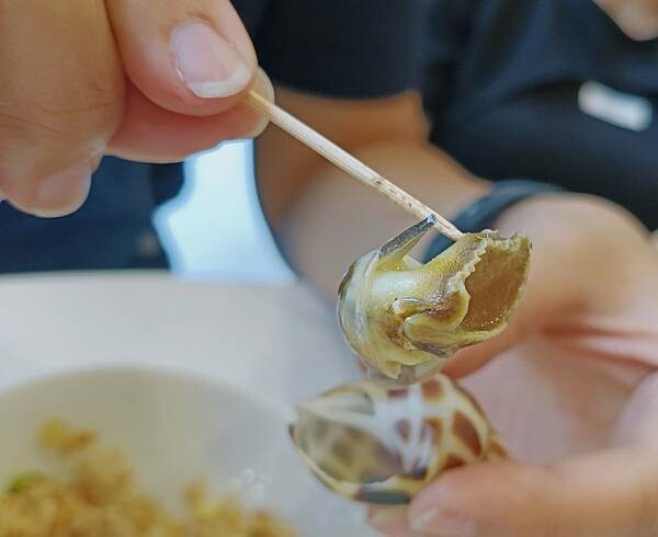 [ 新竹海鮮餐廳 ] 千八料亭-八海宴。鮮嫩的活海鮮料理有著味覺的饗宴滿滿正港的海味/日本鹽烤黑喉魚/慶生聚餐好去處/南寮漁港