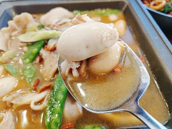 [ 新竹海鮮餐廳 ] 千八料亭-八海宴。鮮嫩的活海鮮料理有著味覺的饗宴滿滿正港的海味/日本鹽烤黑喉魚/慶生聚餐好去處/南寮漁港