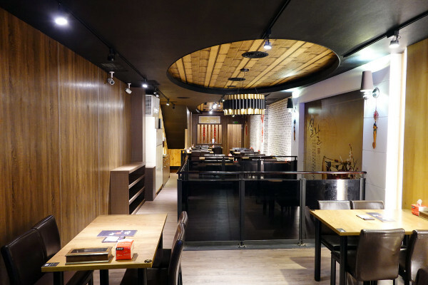 有免費茶飲的好吃西門町韓式料理個人套餐、西門韓式個人鍋物-釜山順豆腐，一個人就能開吃的平價韓式料理套餐