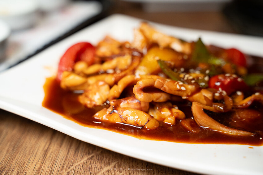 釜山順豆腐西門店|30年韓國料理老字號,從學生時期吃到現在口味依舊好吃,三人套餐超澎湃一人來吃也沒有問