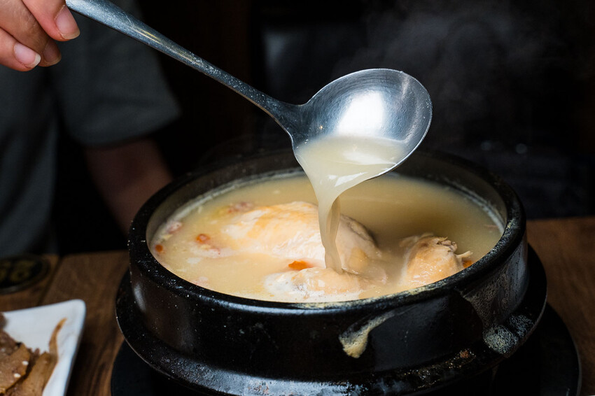 釜山順豆腐西門店|30年韓國料理老字號,從學生時期吃到現在口味依舊好吃,三人套餐超澎湃一人來吃也沒有問