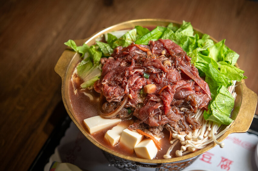 釜山順豆腐西門店|30年韓國料理老字號,從學生時期吃到現在口味依舊好吃,三人套餐超澎湃一人來吃也沒有問