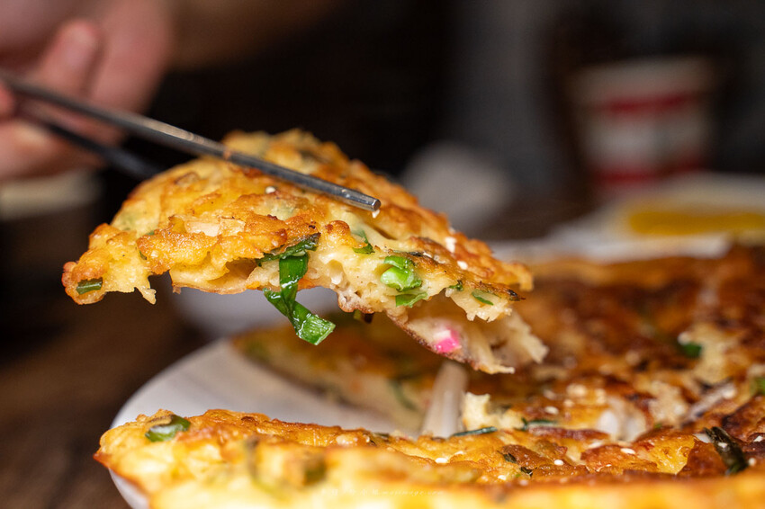 釜山順豆腐西門店|30年韓國料理老字號,從學生時期吃到現在口味依舊好吃,三人套餐超澎湃一人來吃也沒有問