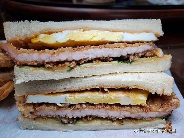 花生炸肉蛋吐司-阿娟早餐店 (3).jpg