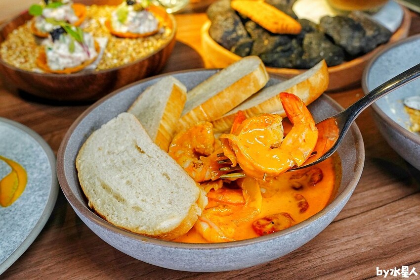 小閣樓放感情:台北大安餐酒館推薦,質感包廂聚餐包場,當月壽星