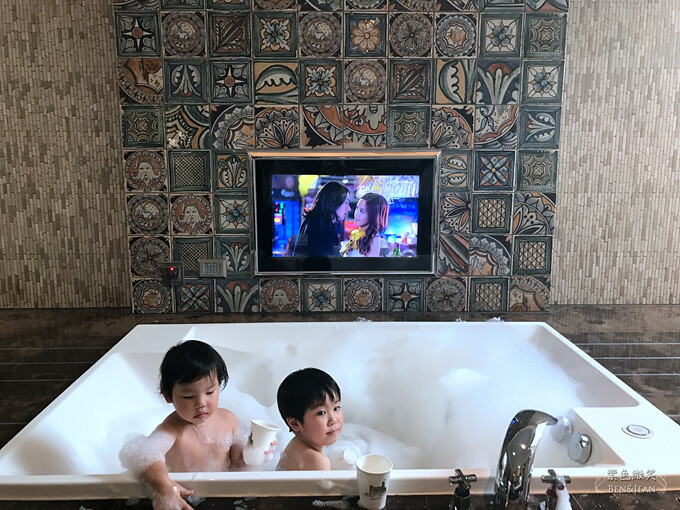 台中市南屯區台中芭蕾城堡酒店》頂級villa房型，泳池SPA好享受，不出國也能體驗異國風情的魅力