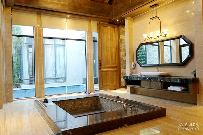 台中市南屯區台中芭蕾城堡酒店》頂級villa房型，泳池SPA好享受，不出國也能體驗異國風情的魅力