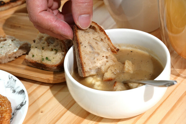 三峽下午茶推薦-L'Arbre de Vie蔬食餐廳,好吃三峽手作可頌麵包,位於三峽學區有法國主廚的三峽義法餐廳無肉蔬食