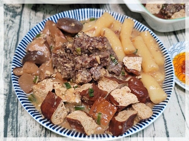 【豐原】灶腳古早味蒜香烏龍豆干~逛豐原太平洋夜市必吃夜市美食