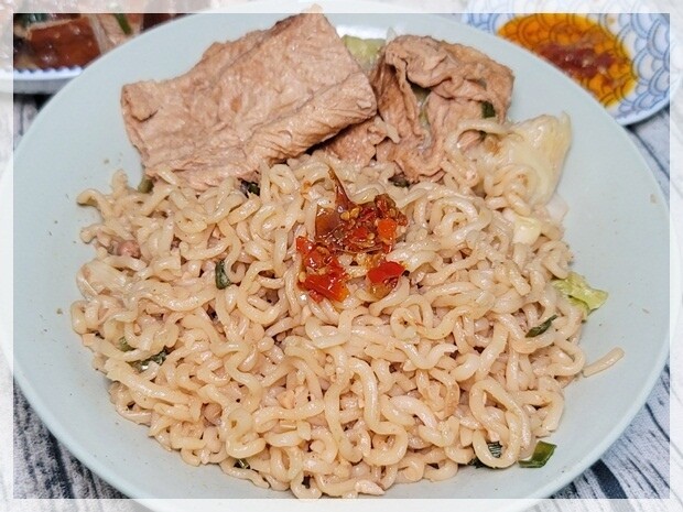 【豐原】灶腳古早味蒜香烏龍豆干~逛豐原太平洋夜市必吃夜市美食