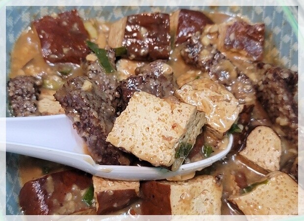 【豐原】灶腳古早味蒜香烏龍豆干~逛豐原太平洋夜市必吃夜市美食