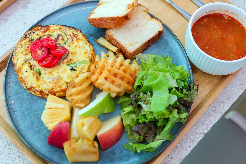 高雄｜光室咖啡 Light Is Café  原址是壽山動物園黑猩猩的家/一起來去動物園喝咖啡