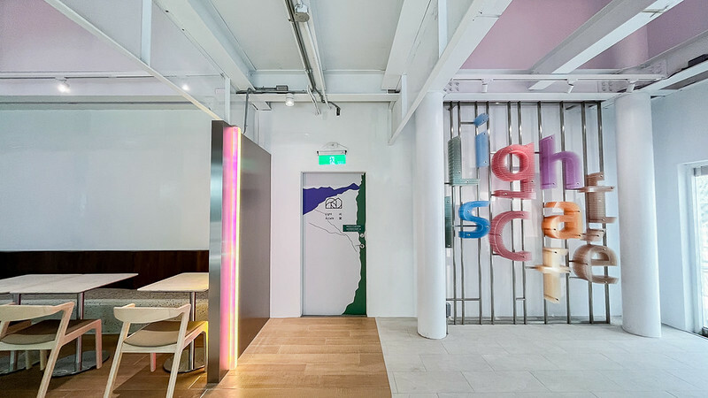 高雄｜光室咖啡 Light Is Café  原址是壽山動物園黑猩猩的家/一起來去動物園喝咖啡