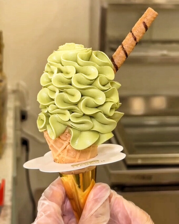 【甜村天然手作】一秒到日本！台灣也吃得到超美的花型霜淇淋了！被飲料店耽誤的霜淇淋店？ - 阿華田的美食日記