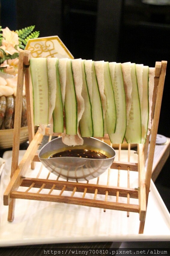 台北車站美食 | 【瓦法奇朵-W.麻辣Bar】 生日幾歲就送