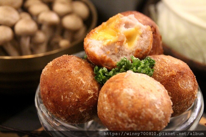 台北車站美食 | 【瓦法奇朵-W.麻辣Bar】 生日幾歲就送