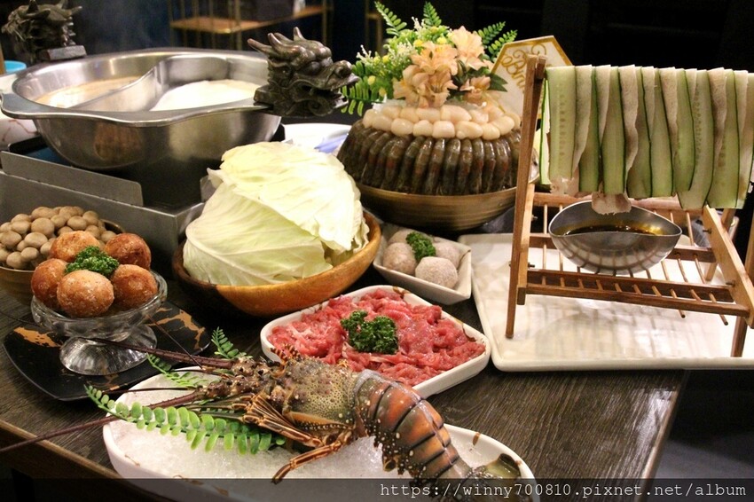 台北車站美食 | 【瓦法奇朵-W.麻辣Bar】 生日幾歲就送