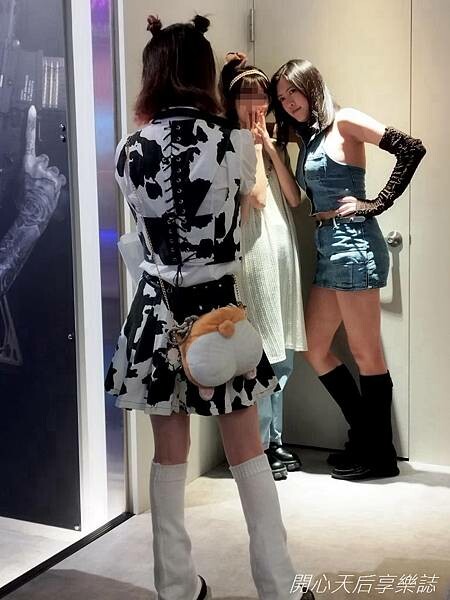 主題餐廳|KIRABASE信義店|星辰偶像展演所,絕地求生快閃店,科幻氛圍、獨特餐點、649調酒暢飲,多元互動