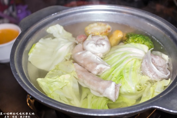 野饌日式炭火燒肉：高雄新興︱野饌日式炭火燒肉火烤兩吃吃到飽