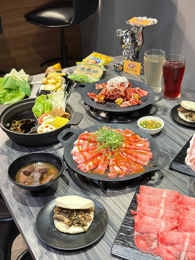 [台中北區]花漾夯夯鍋｜$229起火鍋吃到飽｜$99up值升火烤雙享｜獨家梅干肉片、麻辣鴨血、刈包不限量爽爽吃｜內附菜單 - 萍姐愛分享