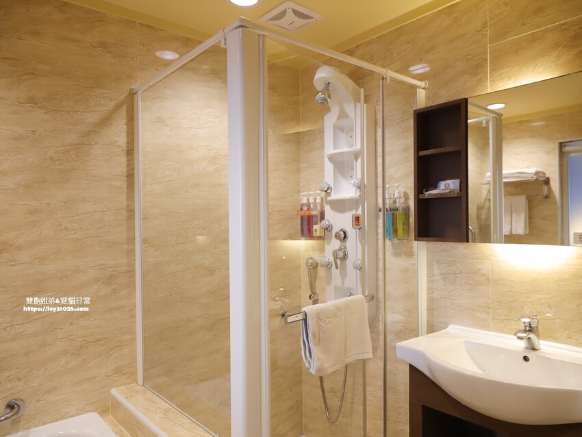 高雄住宿優質選擇 康橋商旅光榮碼頭館 早餐消夜點心 旅途精神糧食