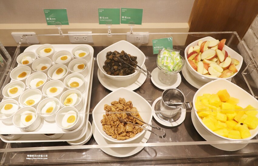 高雄住宿優質選擇 康橋商旅光榮碼頭館 早餐消夜點心 旅途精神糧食