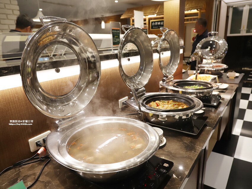 高雄住宿優質選擇 康橋商旅光榮碼頭館 早餐消夜點心 旅途精神糧食