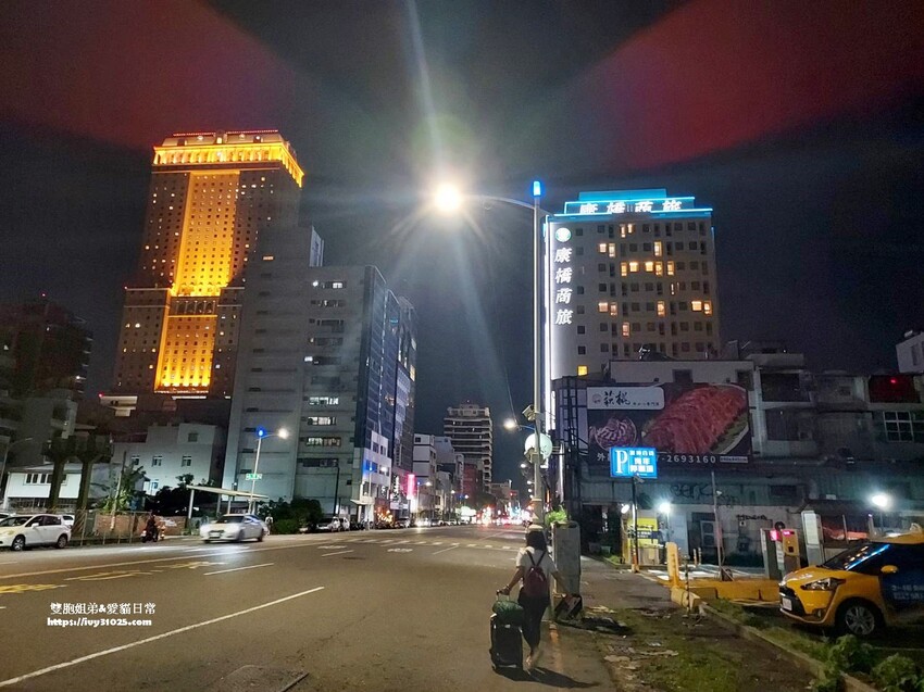 高雄住宿優質選擇 康橋商旅光榮碼頭館 早餐消夜點心 旅途精神糧食