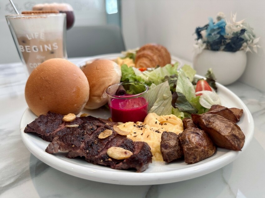 LINE_ALBUM_CAFE LE MAHE 咖啡馬赫_231120_17.jpg