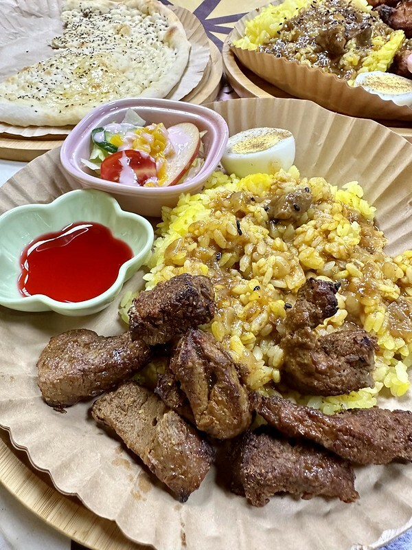 【台灣，基隆市，中正區】基隆唯一獲清真認證餐廳～巴基斯坦廚房(真愛咖哩Moiz Ali) ；同場加映「鯨鯊共游