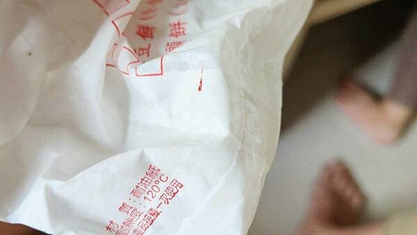 老郭舖山東蔥油餅｜人潮絡繹不絕，開不到五小時的超人氣蔥油餅店