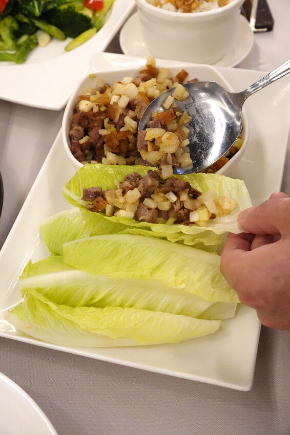 桃園市桃園區全台最美烤鴨餐廳-晶粵軒烤鴨餐廳桃園店，桃園裝潢美、餐點精緻，品粵軒烤鴨套餐，家庭聚會、商務宴客首選