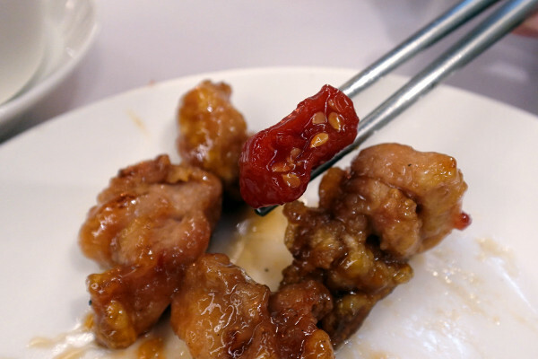 桃園市桃園區全台最美烤鴨餐廳-晶粵軒烤鴨餐廳桃園店，桃園裝潢美、餐點精緻，品粵軒烤鴨套餐，家庭聚會、商務宴客首選