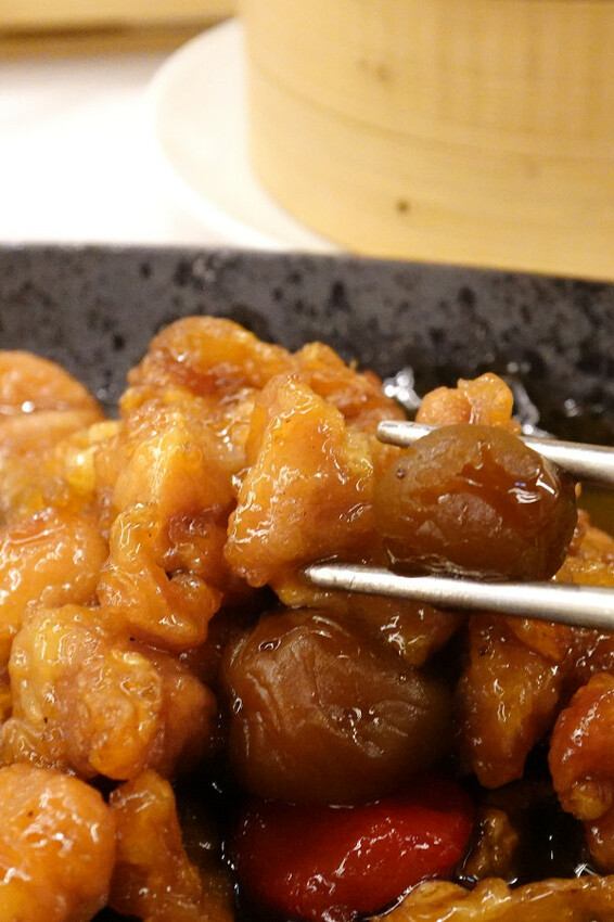 桃園市桃園區全台最美烤鴨餐廳-晶粵軒烤鴨餐廳桃園店，桃園裝潢美、餐點精緻，品粵軒烤鴨套餐，家庭聚會、商務宴客首選