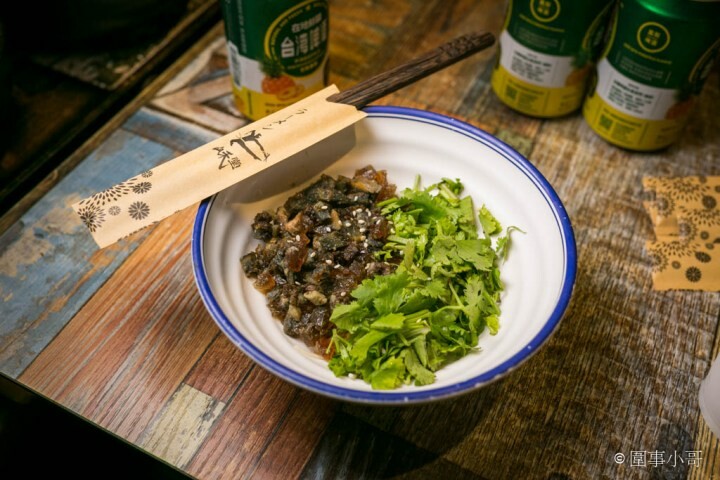 中壢拉麵吃到飽-山禾堂草莓祭正式登場！產地新鮮直送的草莓還有各式各樣的拉麵讓同學們吃個過癮！看是想吃香菜拉麵還是皮蛋拉麵都有喔喔喔！（邀約 @圍事小哥的幸福相框