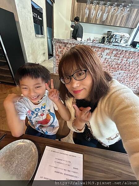 【新竹美食週記】LEE’S Dream 餐酒館,香草蜂蜜熱烤