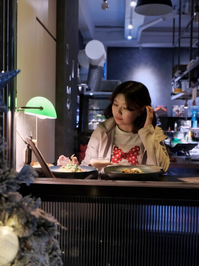 [台中西區] 絆 LimJiuLa 小酒館｜外面吃不到的私房料理｜寵物友善｜必點大人硬布丁｜開到凌晨1點餐酒館｜內附菜單 - 萍姐愛分享