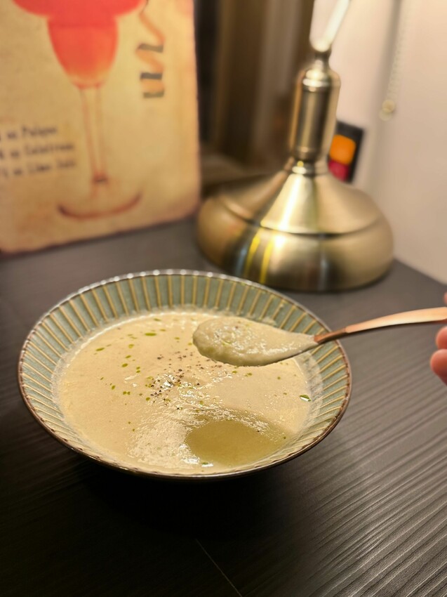 [台中西區] 絆 LimJiuLa 小酒館｜外面吃不到的私房料理｜寵物友善｜必點大人硬布丁｜開到凌晨1點餐酒館｜內附菜單 - 萍姐愛分享