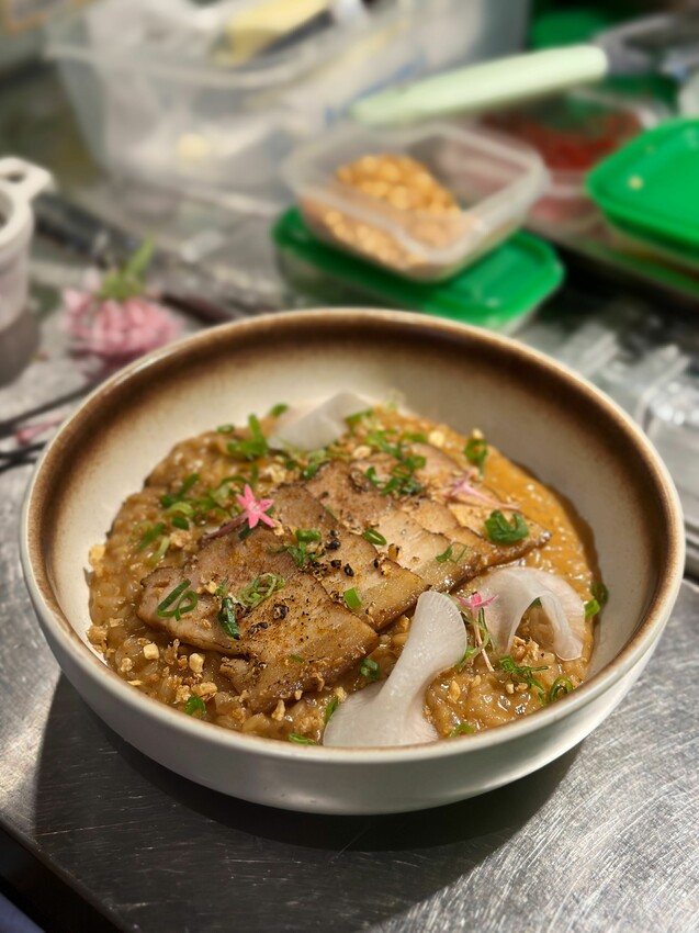 [台中西區] 絆 LimJiuLa 小酒館｜外面吃不到的私房料理｜寵物友善｜必點大人硬布丁｜開到凌晨1點餐酒館｜內附菜單 - 萍姐愛分享