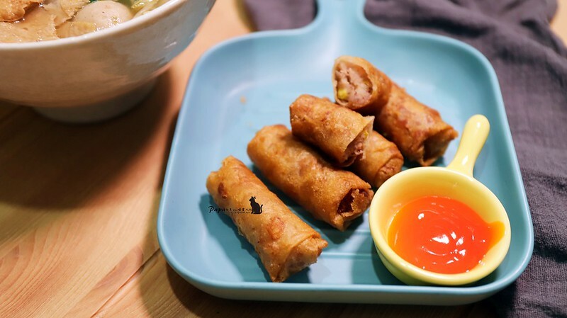 台中南屯 |素食 南屯老街裡的 -柯 越南素食河粉 -越南涼拌米線必點!別忘了擠檸檬喔