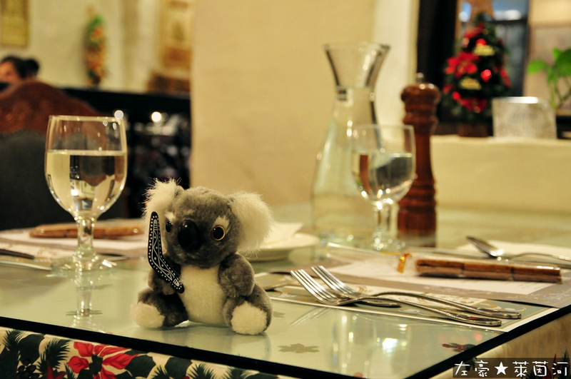 [食記] 高雄。新興區 萊茵河法式餐廳 (古堡建築與風格)