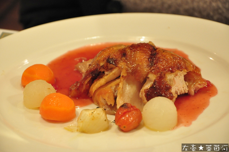 [食記] 高雄。新興區 萊茵河法式餐廳 (古堡建築與風格)